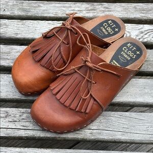 Kit +Clogs Studio Original Flex Base Loaf clog in Cumin size 39
